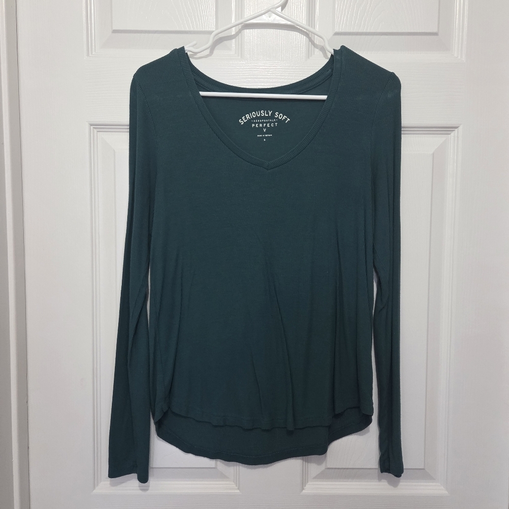 Aeropostale Seriously Soft Ribbed V-neck Long Sleeve Dark Green Top Size Small
